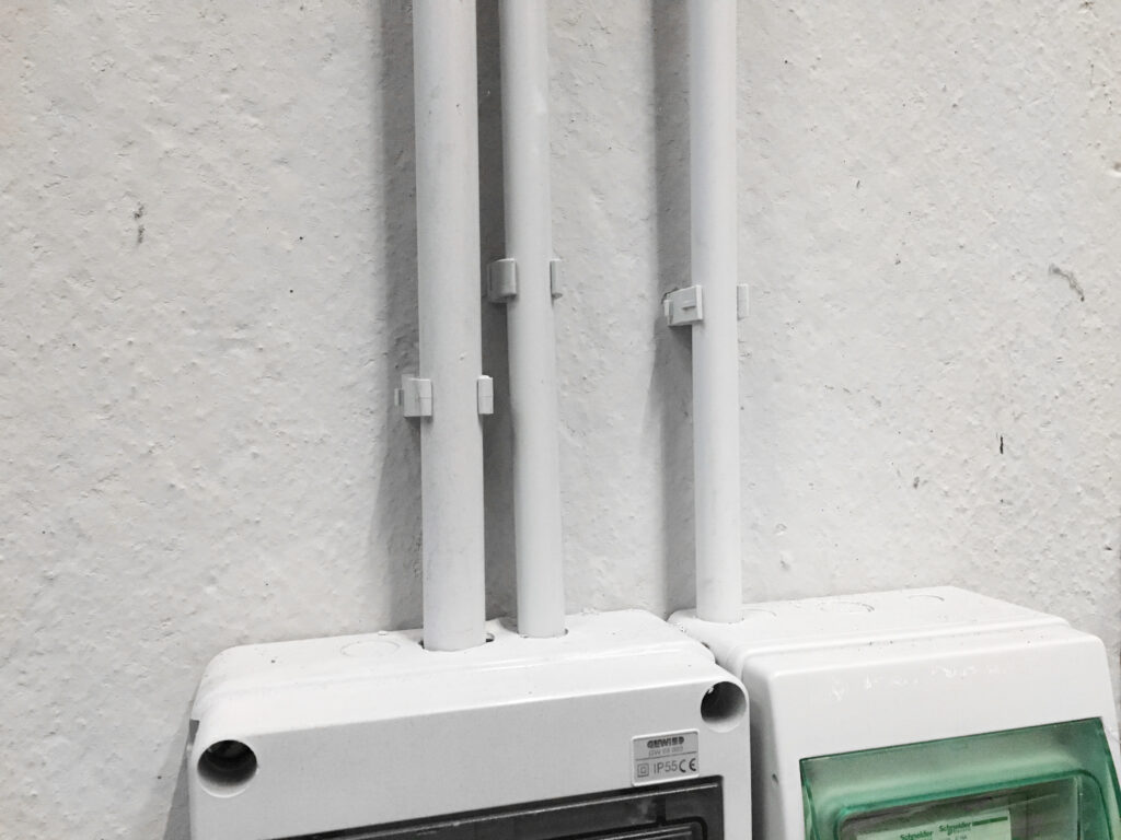 Abrazadera plástica INDEX